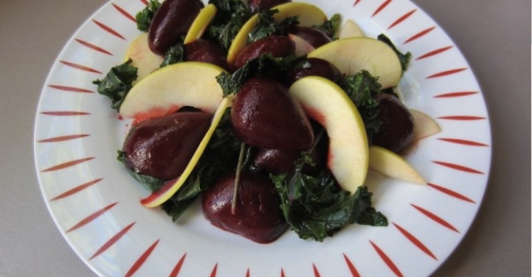 Insalata Di Barbabietole Rosse E Mele Con Cavolo Russo Baby Love My Salad