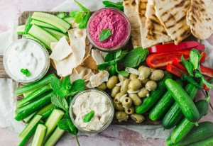 Discover these tasty vegetable dips - perfect for snacking!