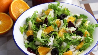 Ensalada de escarola, naranja y bacalao