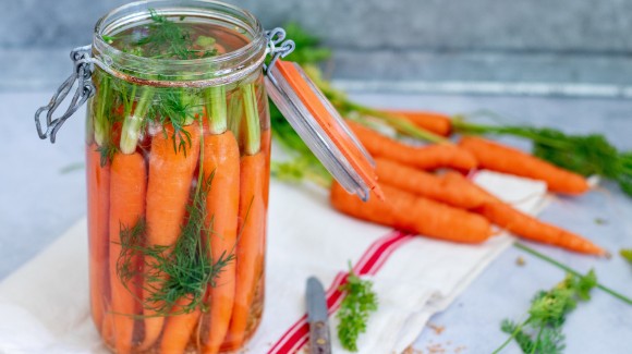 Eingelegte Möhren mit Dill und Senfkörnern | Love my Salad